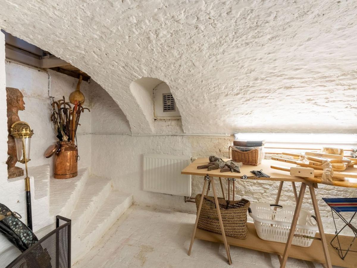 Apartment In Kruibeke At Wissekerke Castle Esterno foto